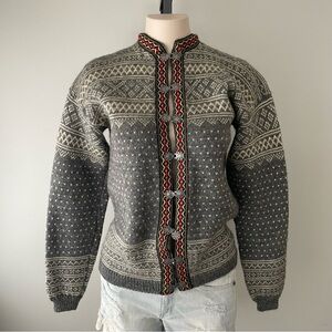 Vintage Norwegian Setesdal 100% Wool Knit Cardigan Sweater Norway Fair Isle
